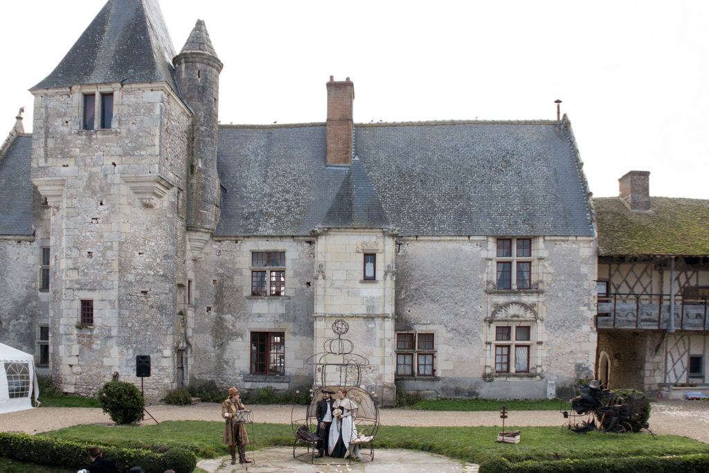 photographie du mariage steampunk au château de Chéméry